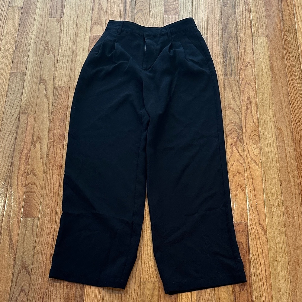 GAP Women’s Pleated Trousers